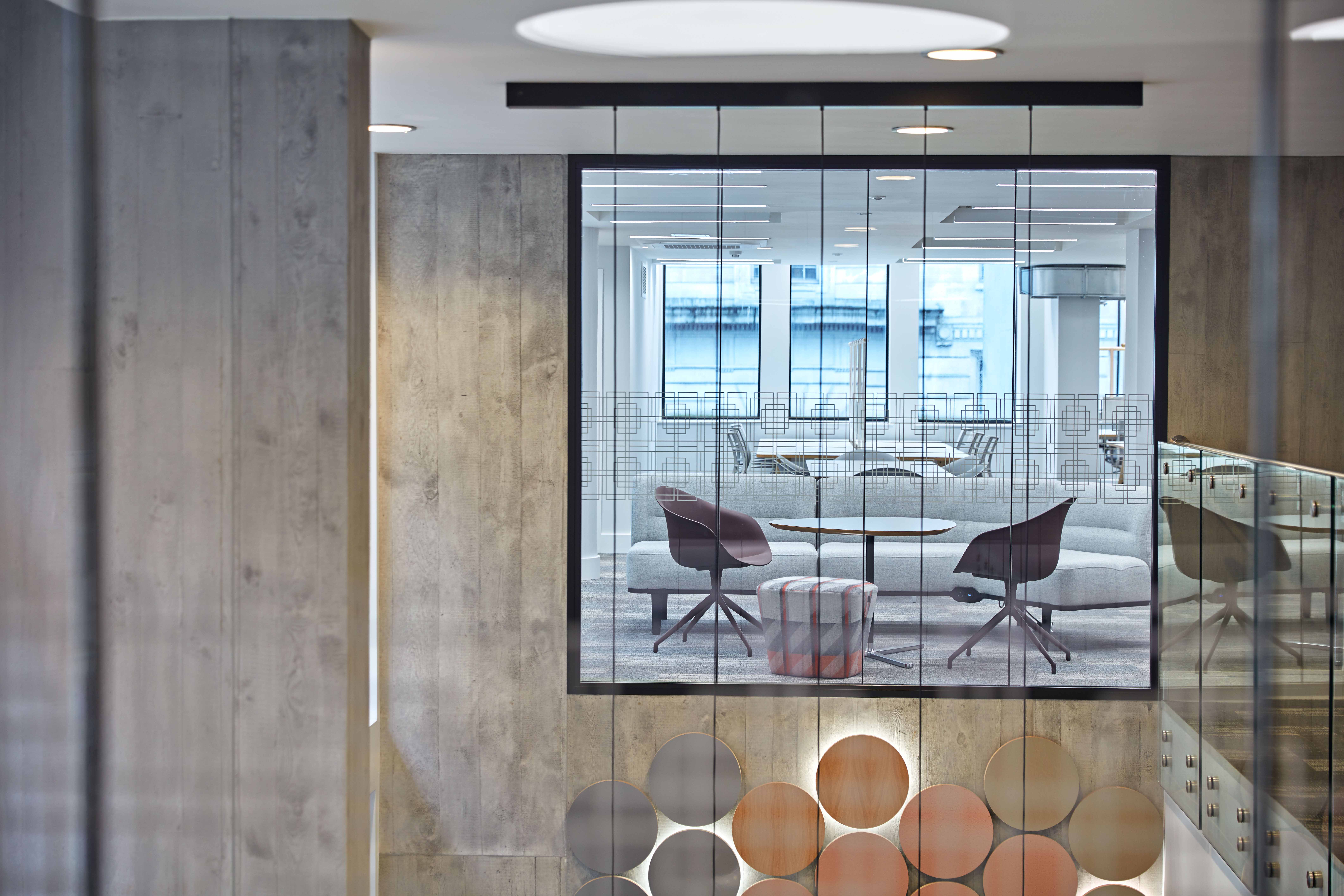 Fully Fitted Workspace